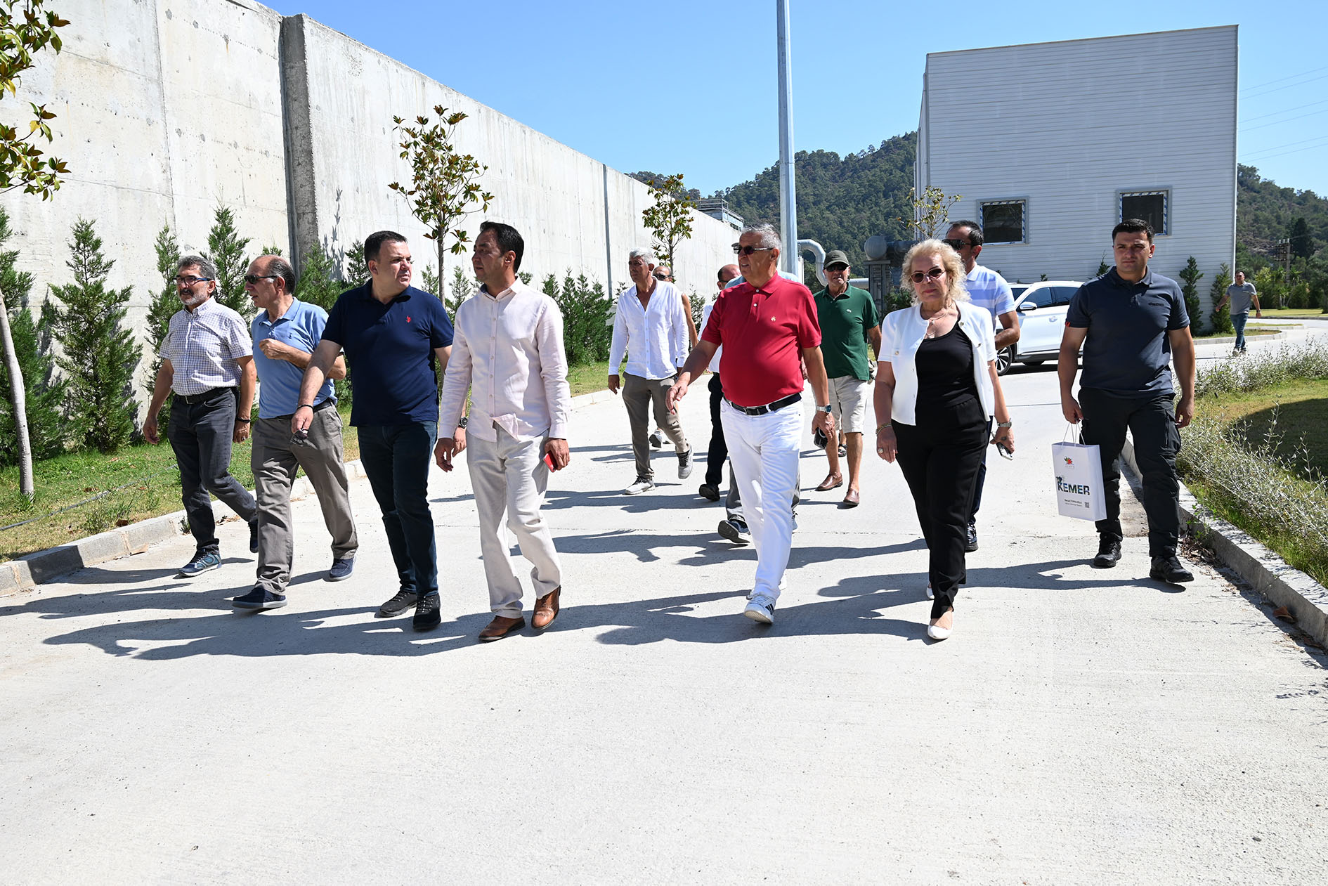 Kemer’den Kötü Kokular Yükseliyor! Kemer’de Kötü Koku Toplantısı (2)