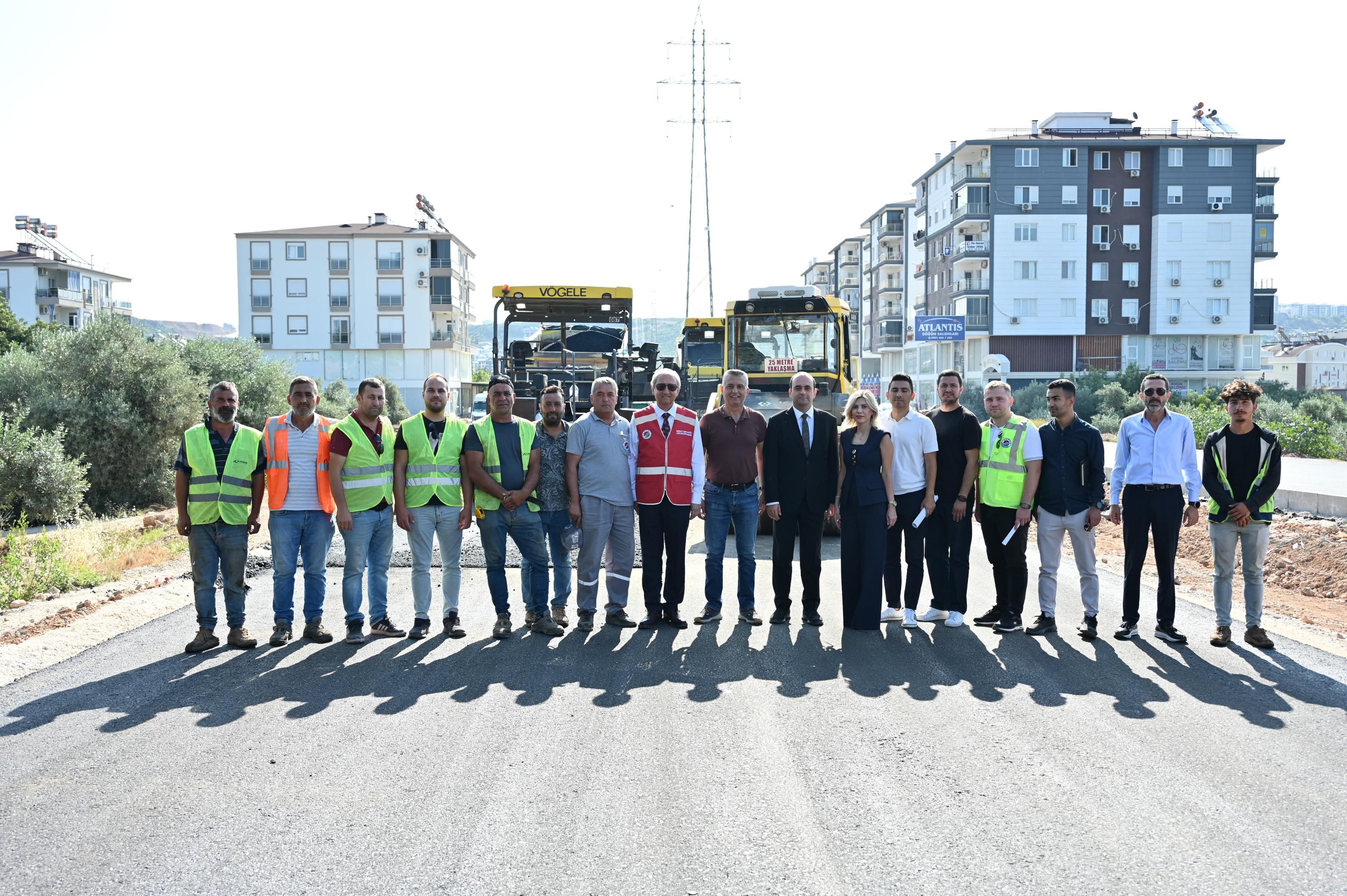 Kepez Belediyesinden Fatih Mahallesine Bayram Hediyesi 3