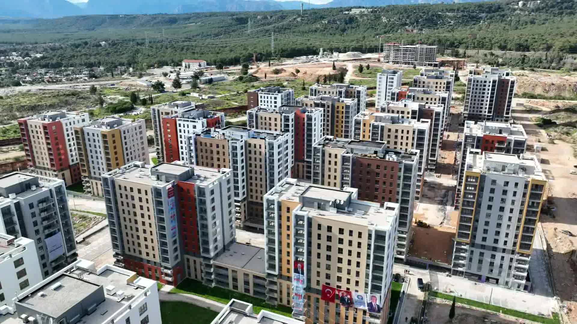 Kepez Santral Mahallesinin Su Baskini Tarih Oldu