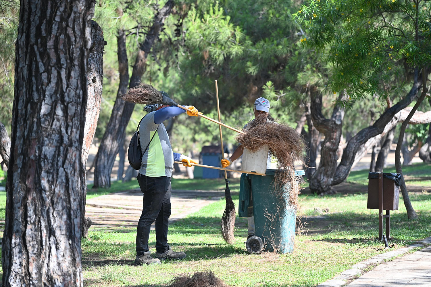 Kepezden Tek Sarnic Parkinda Temizlik Seferberligi 5