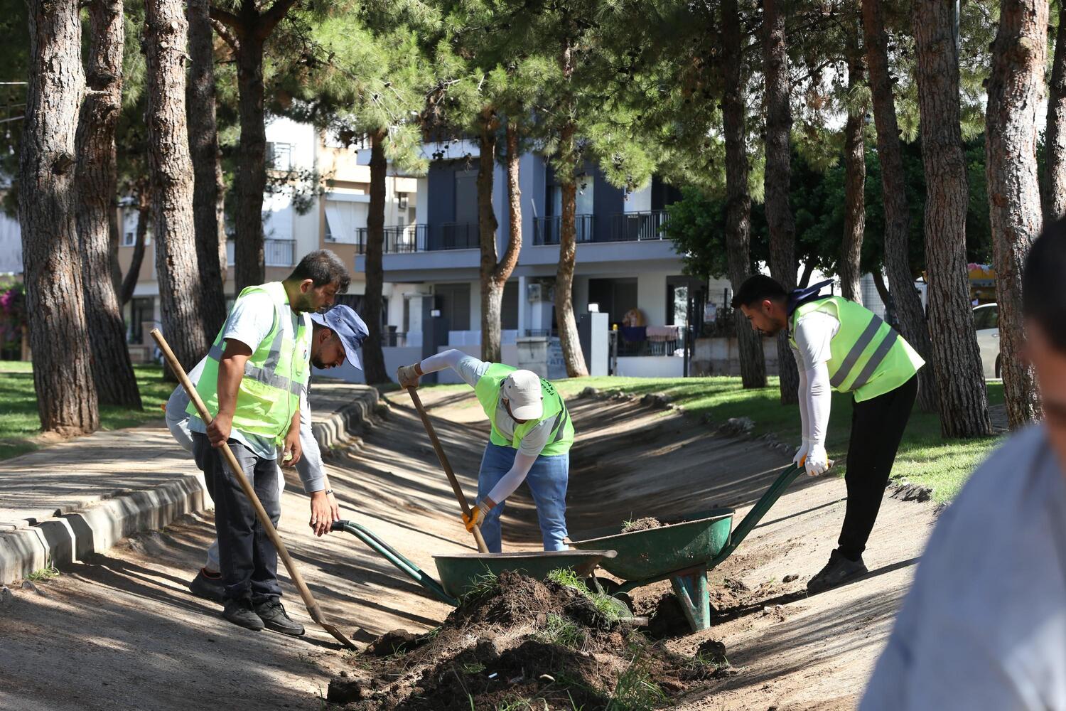 Kepez’in 80’Inci Parkı Yenilendi (3)