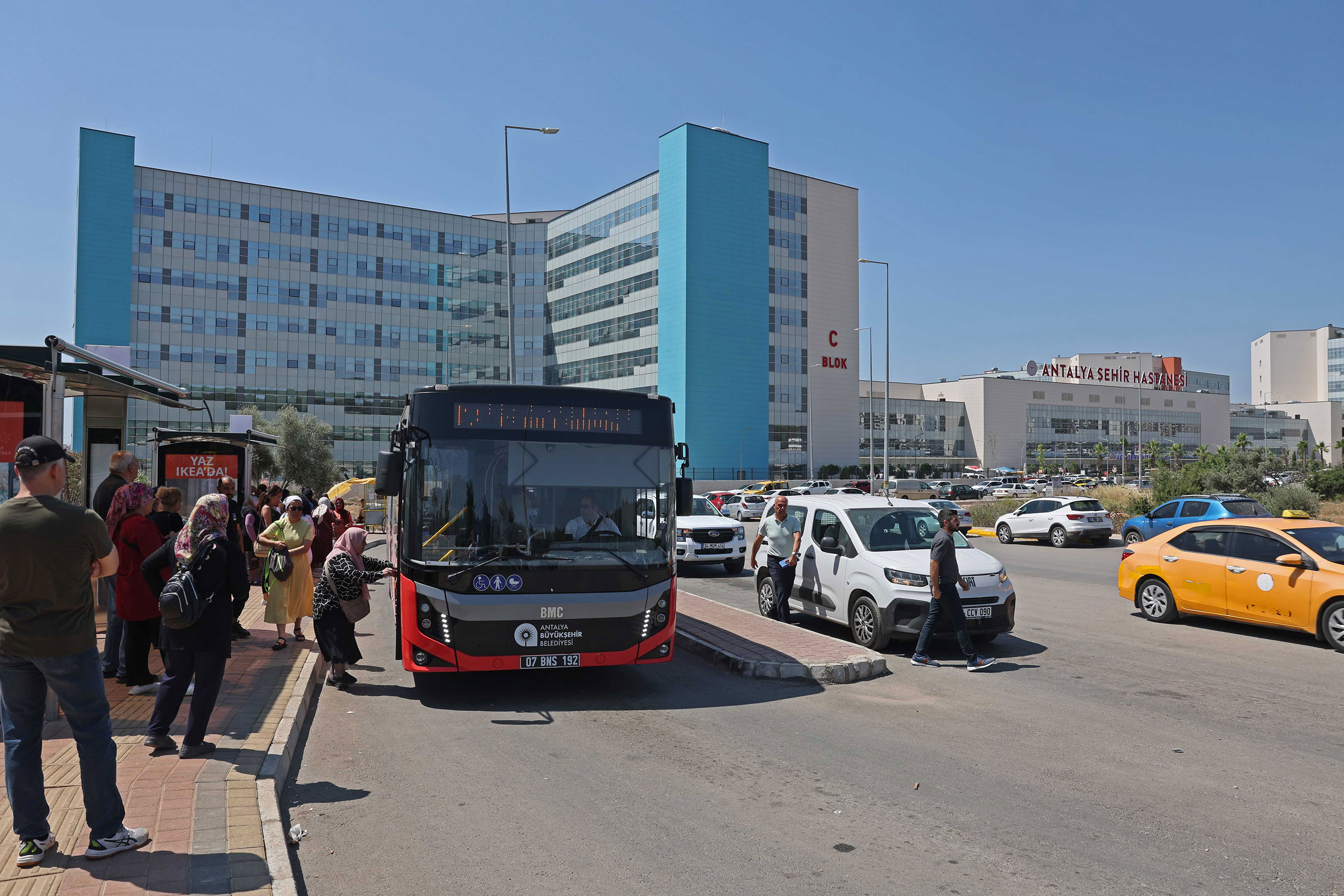 Krize Dönüşen Şehir Hastanesi’ne Büyükşehir Belediyesi El Attı (2)