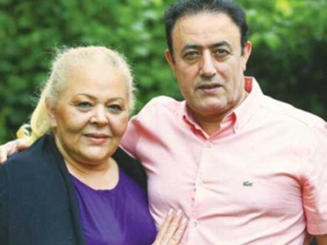 Mahmut Tuncerin Eşi Kim 4