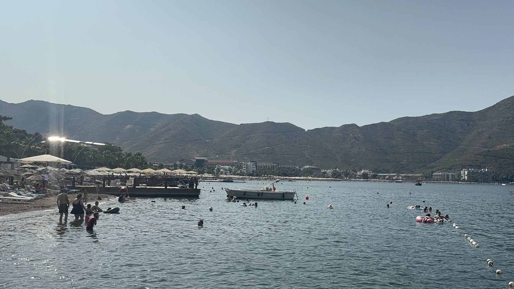 Marmaris’te Bayram Sıcaklığı Tatilciler Sahillere Akın Etti (1)