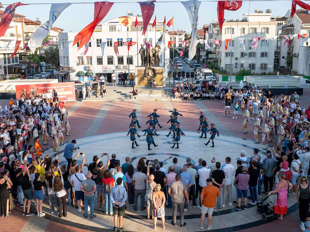 Minikler Türkiye Halk Oyunları Şampiyonası Manavgatta Başladı (11)