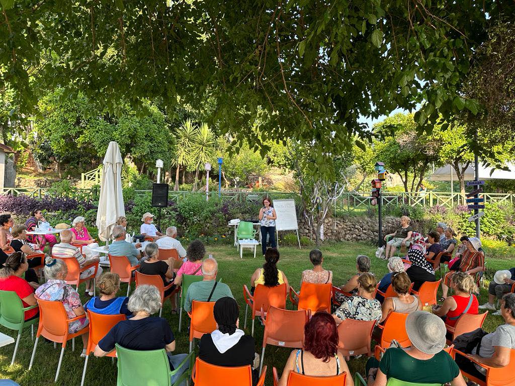 Muratpasa Belediyesi Yasli Evi (2)