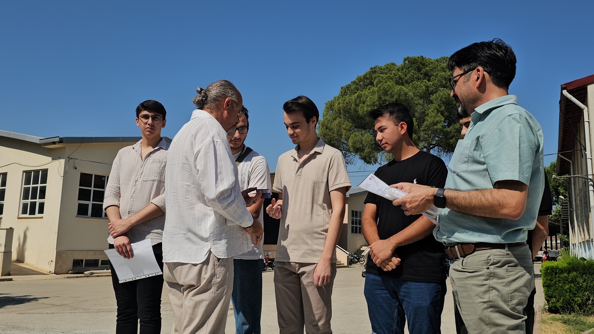 Nazillide Karne Toreninde Ilginc Hediye (1)
