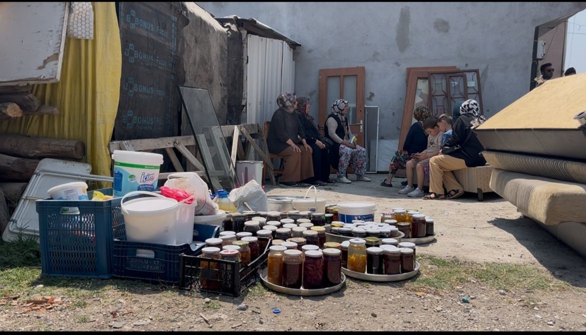 Onların Evi Yıkıldı (4)