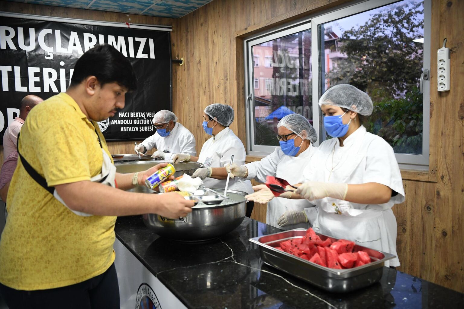 Oruç Açma Yemeği Konyaaltı Belediye Başkanı Kotan'dan (3)