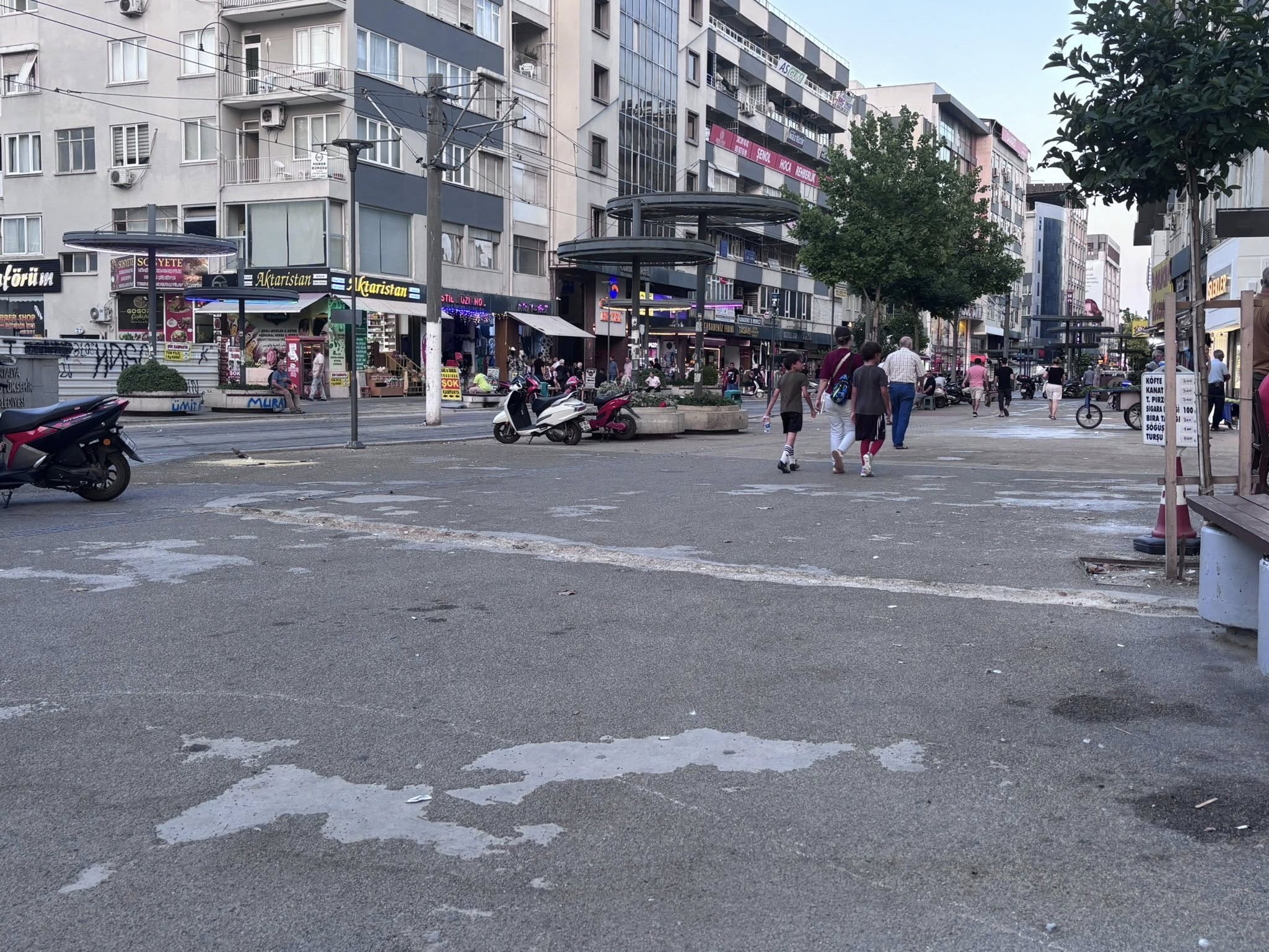 Şarampıl Caddesi