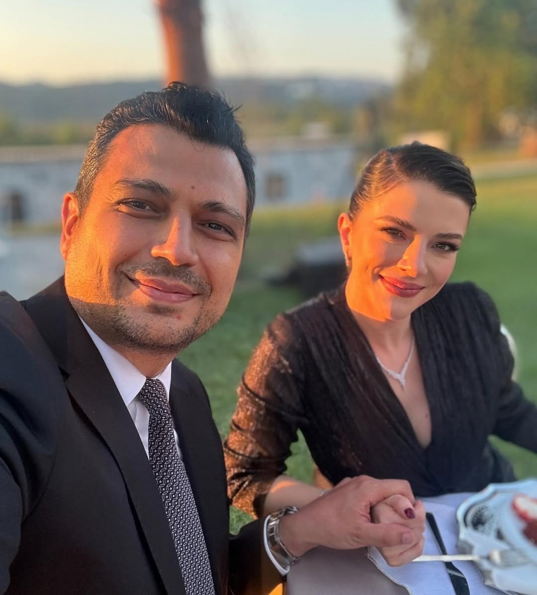 Sena Alkan Kiminle Evli 2