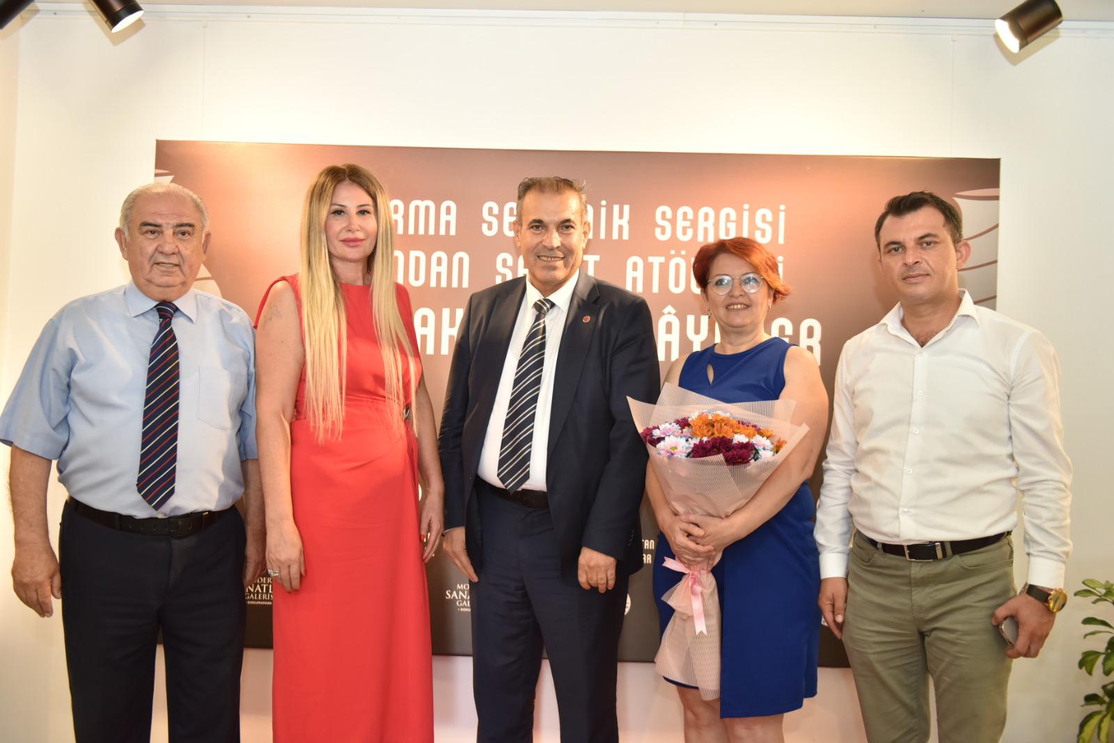 Topraktan Hikayeler Sergisi Sanatseverlerle Bulustu 4