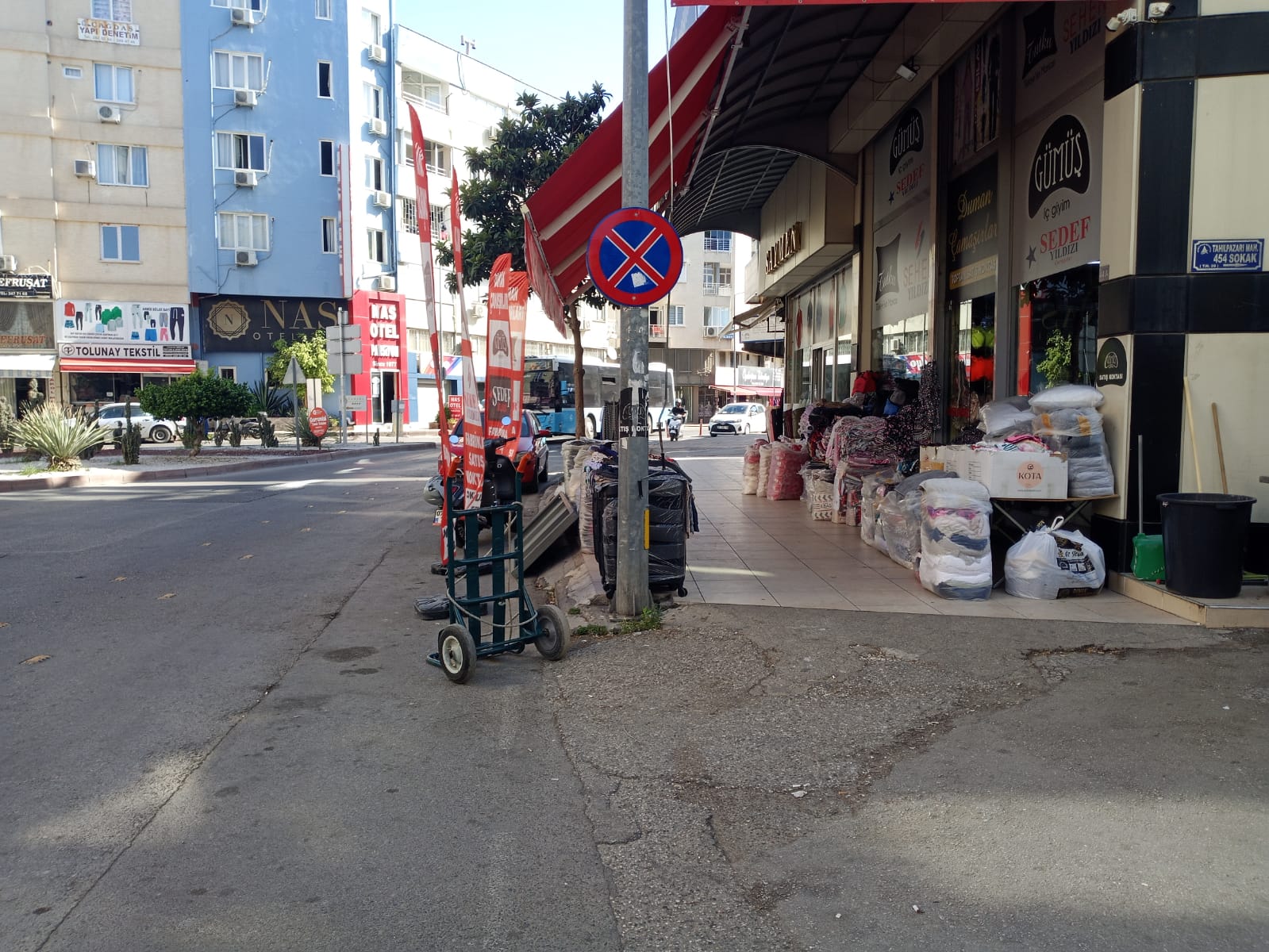 Toptancılar Carsisi Esnafı