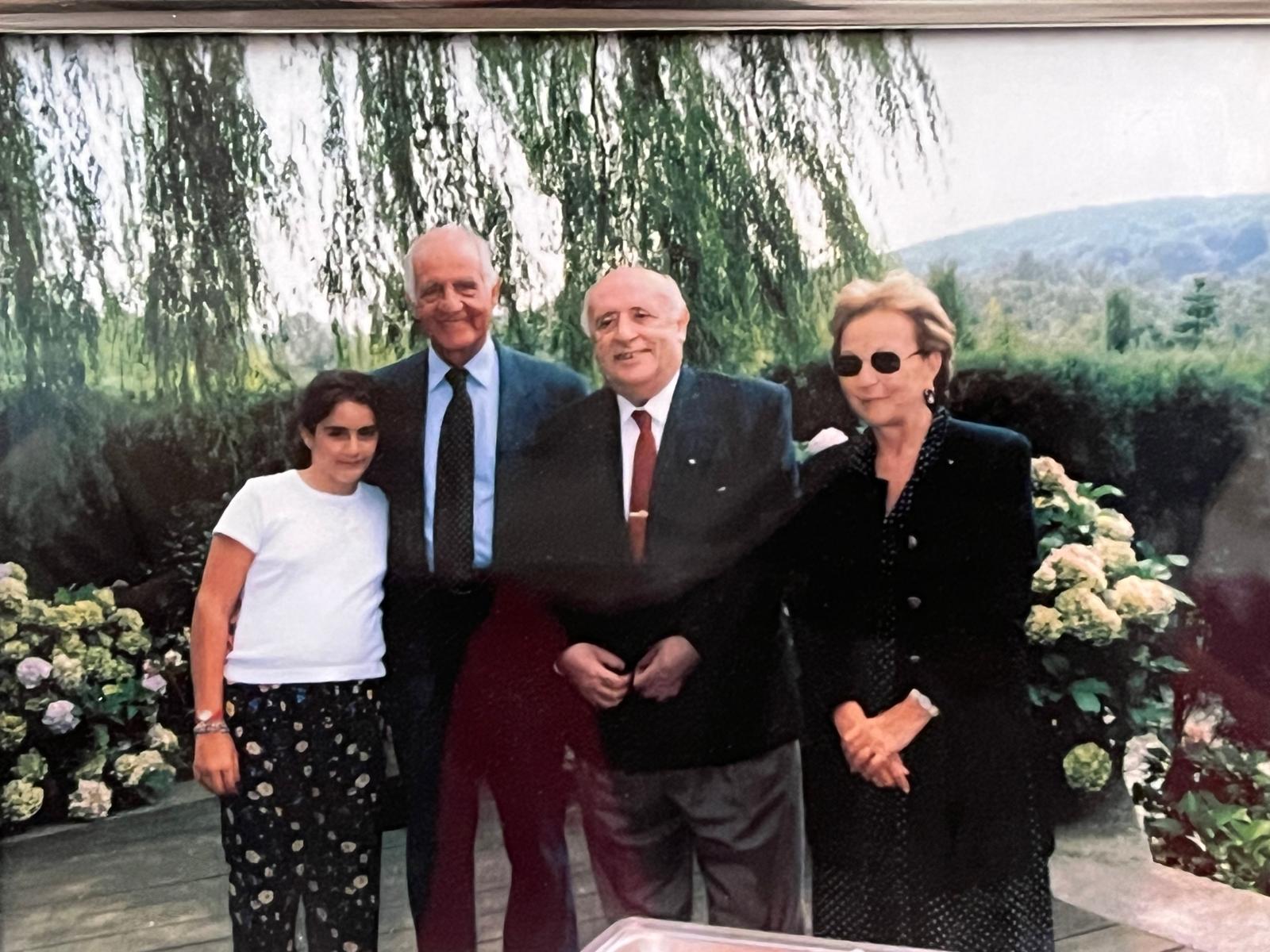 Türkiyenin En Zengin Ve Olaylı Kadının Fotoğraflar Müzeden Çıktı (7)