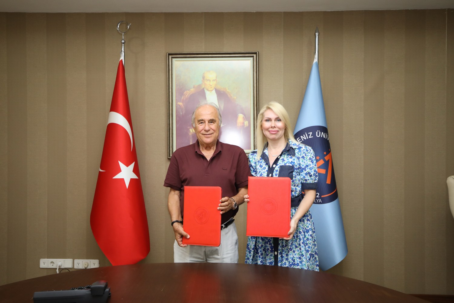 Akdeniz Üniversitesi’ne Hayırsever Desteği (2)