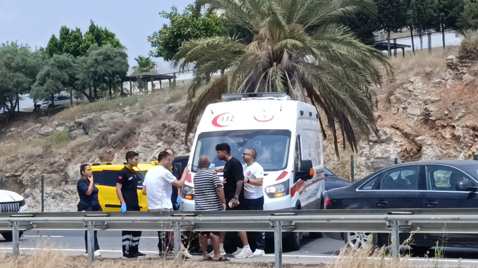 Alkollü Sürücü Otomobile Çarpıp Kaçtı, Kovalamaca Sonucu Yakalandı (2)