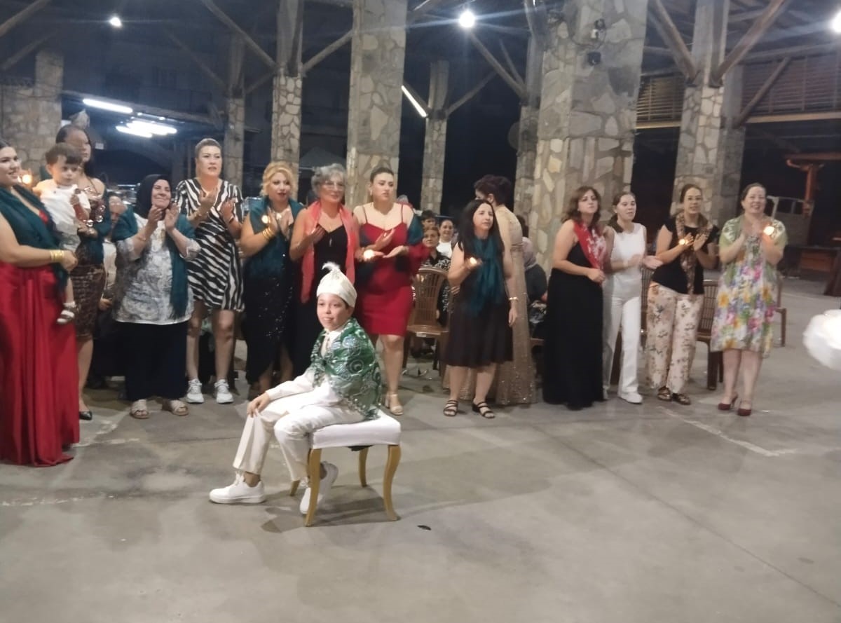 Anne Babasi Olen Yegenine Sahip Cikti Jpg (1)