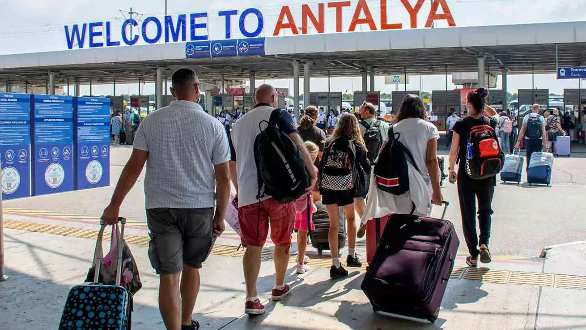 Antalya Ya Bu Yıl Kac Turist Geldi