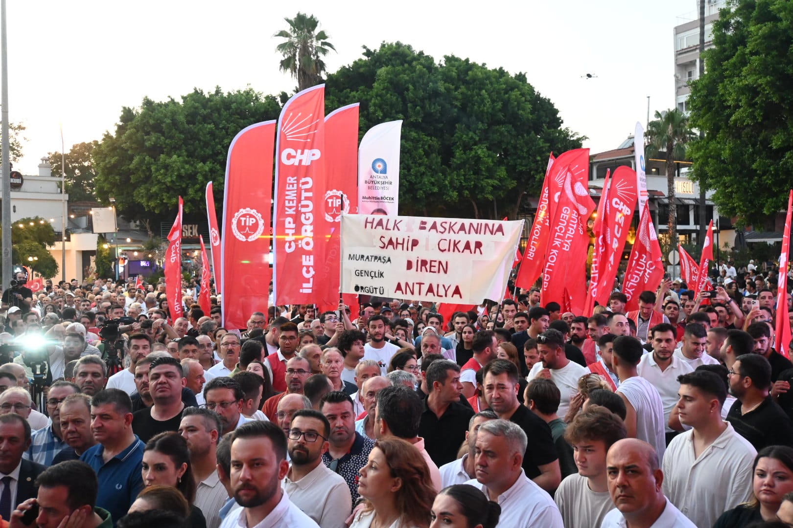 Antalyada Baskan Bocek Icin 2. Miting (5)
