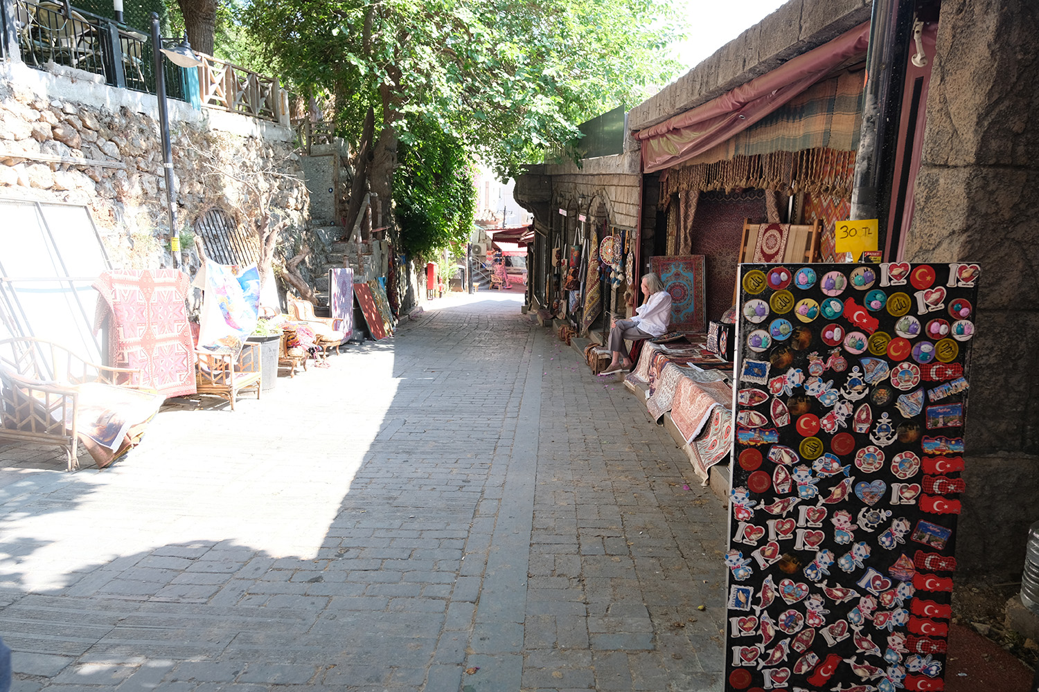 Antalya’nın Kaleiçi Esnafı Ucuzluktan Dert Yandı! Esnaf Avrupa’yı Özledi (2)