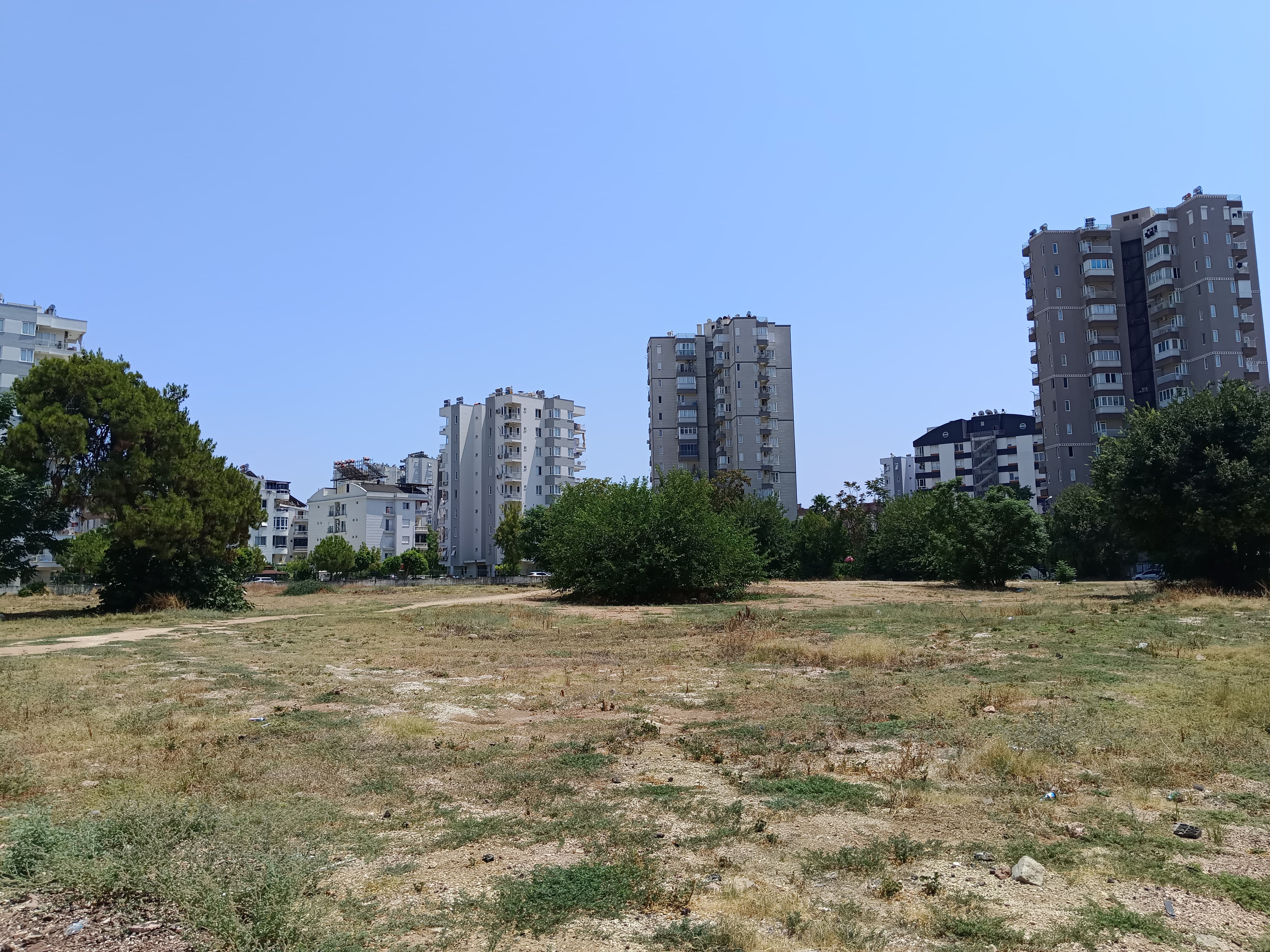 Antalya'nin Yine Bir Mahallesinde Ayni Durum Yasaniyor (2)