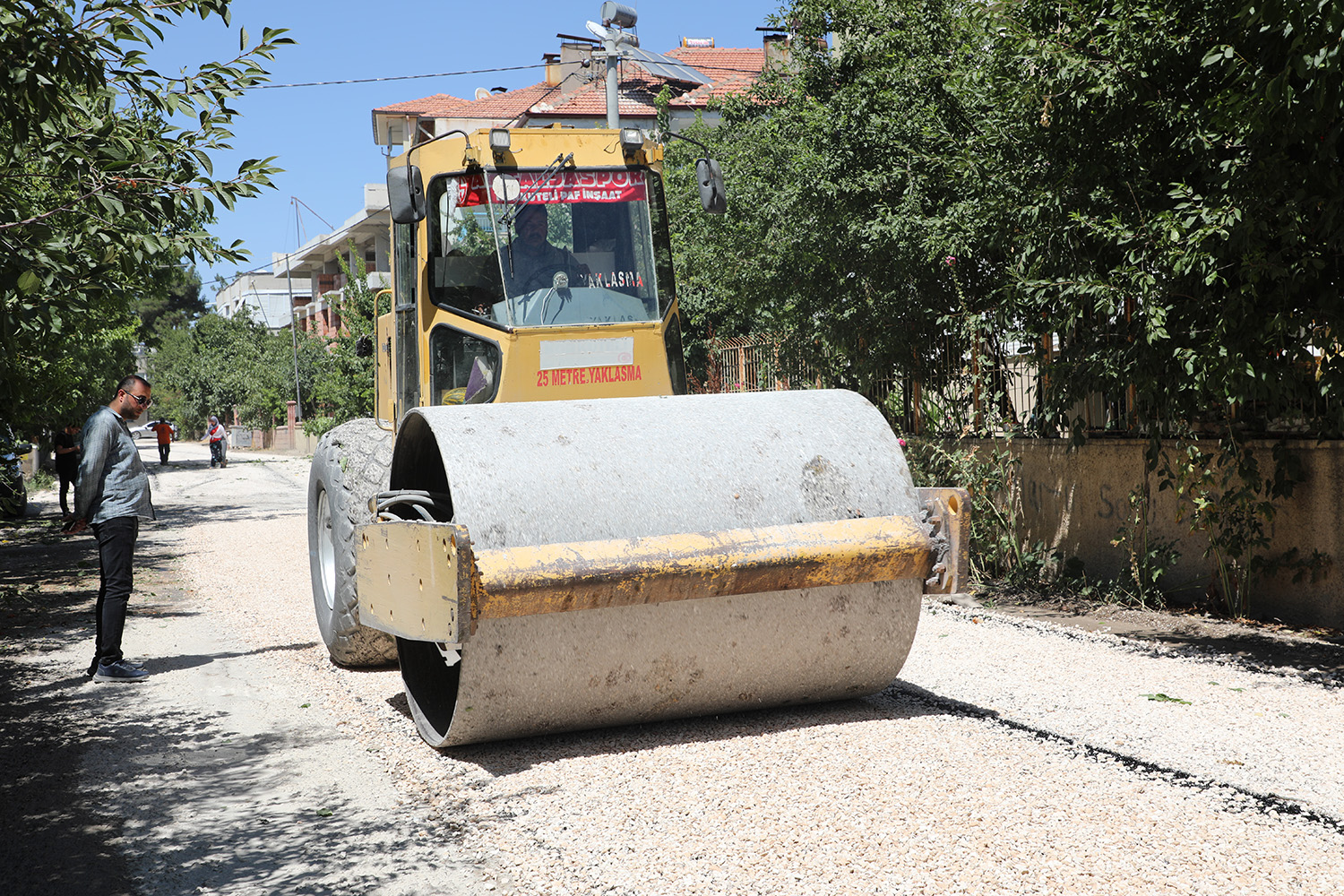 Asfalt Çalışmaları Aşağıpazar’da Devam Ediyor (3)