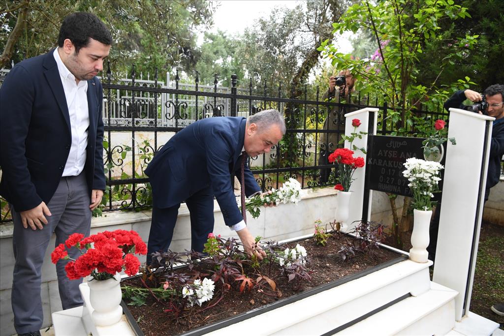 Başkan Böcek Kabir Ziyareti