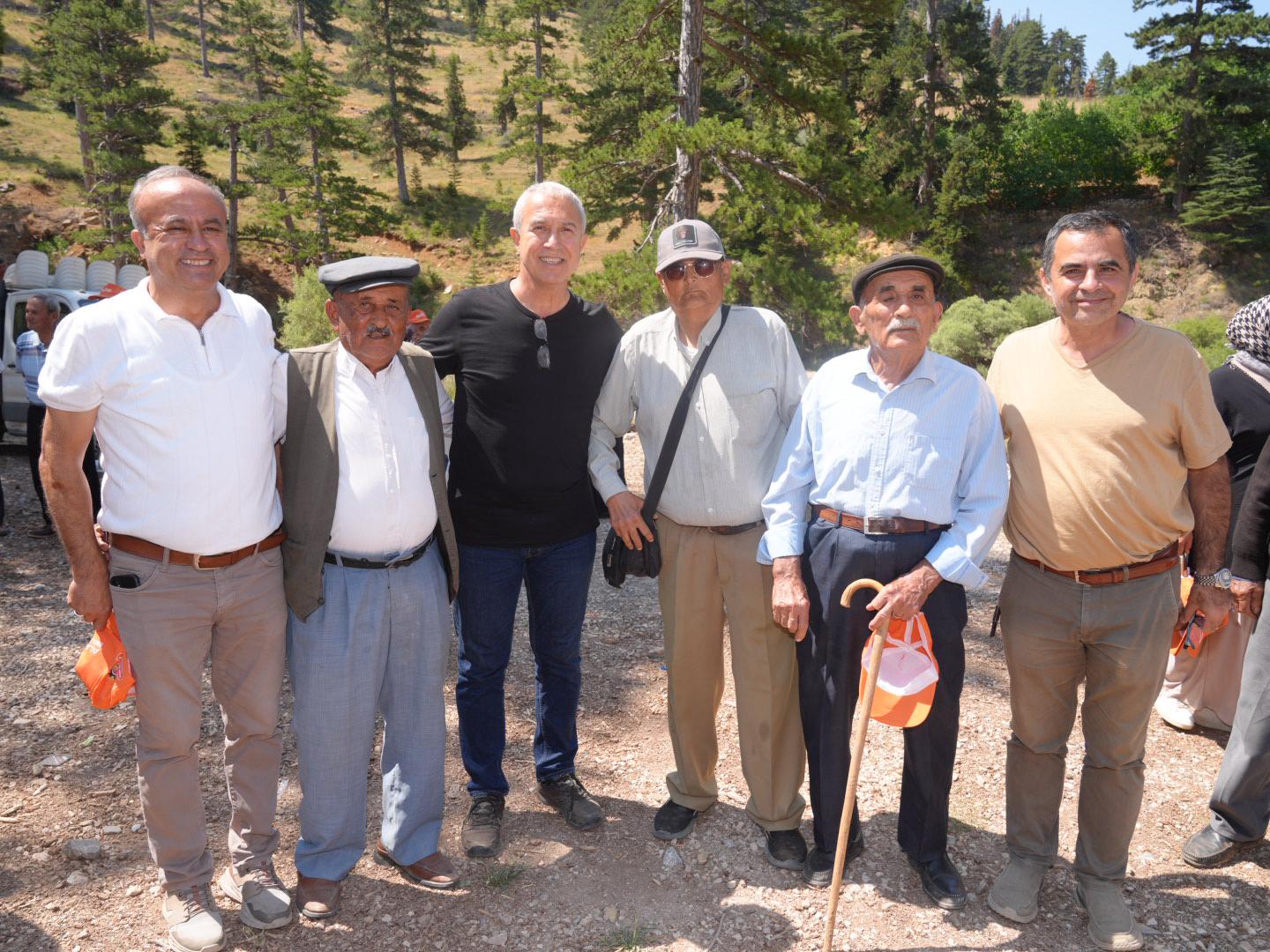 Başkan Özçelik Doğu Ve Batı Yaylalarına Çıkarma Yaptı (8)