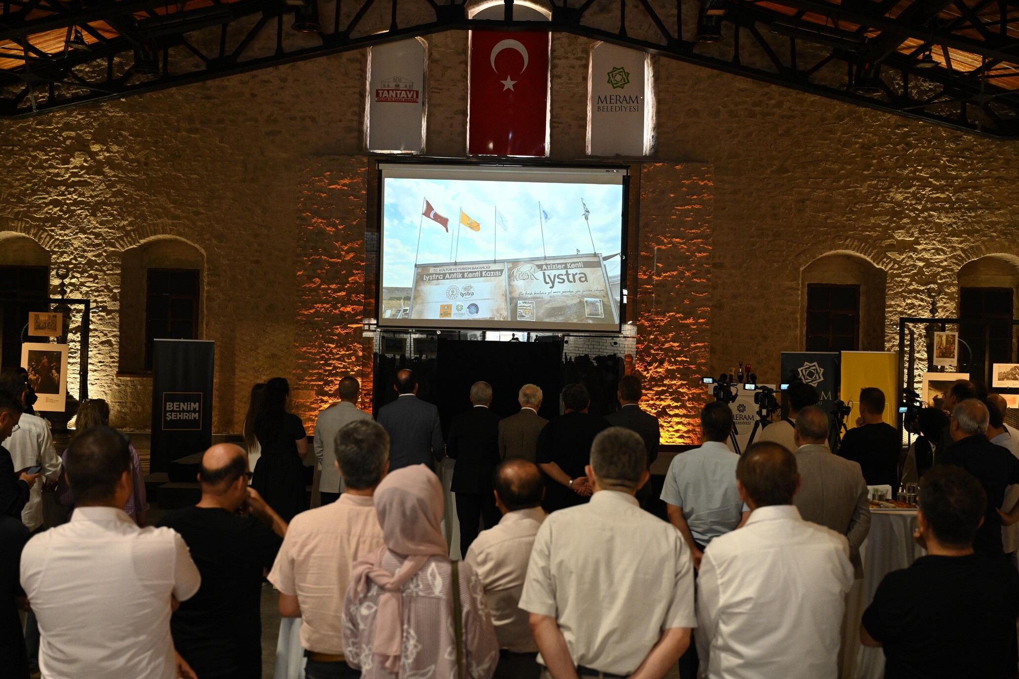 Bati Dunyasinda Lystra Imgesi Sergisi (3)