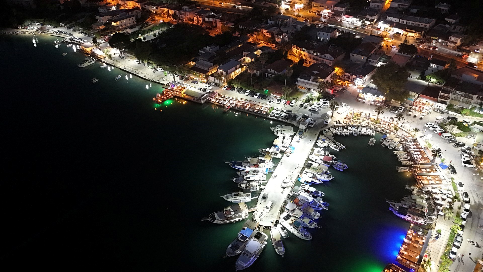 Bodrum Belediyesi Sokak Lambalarini Yeniledi (2)