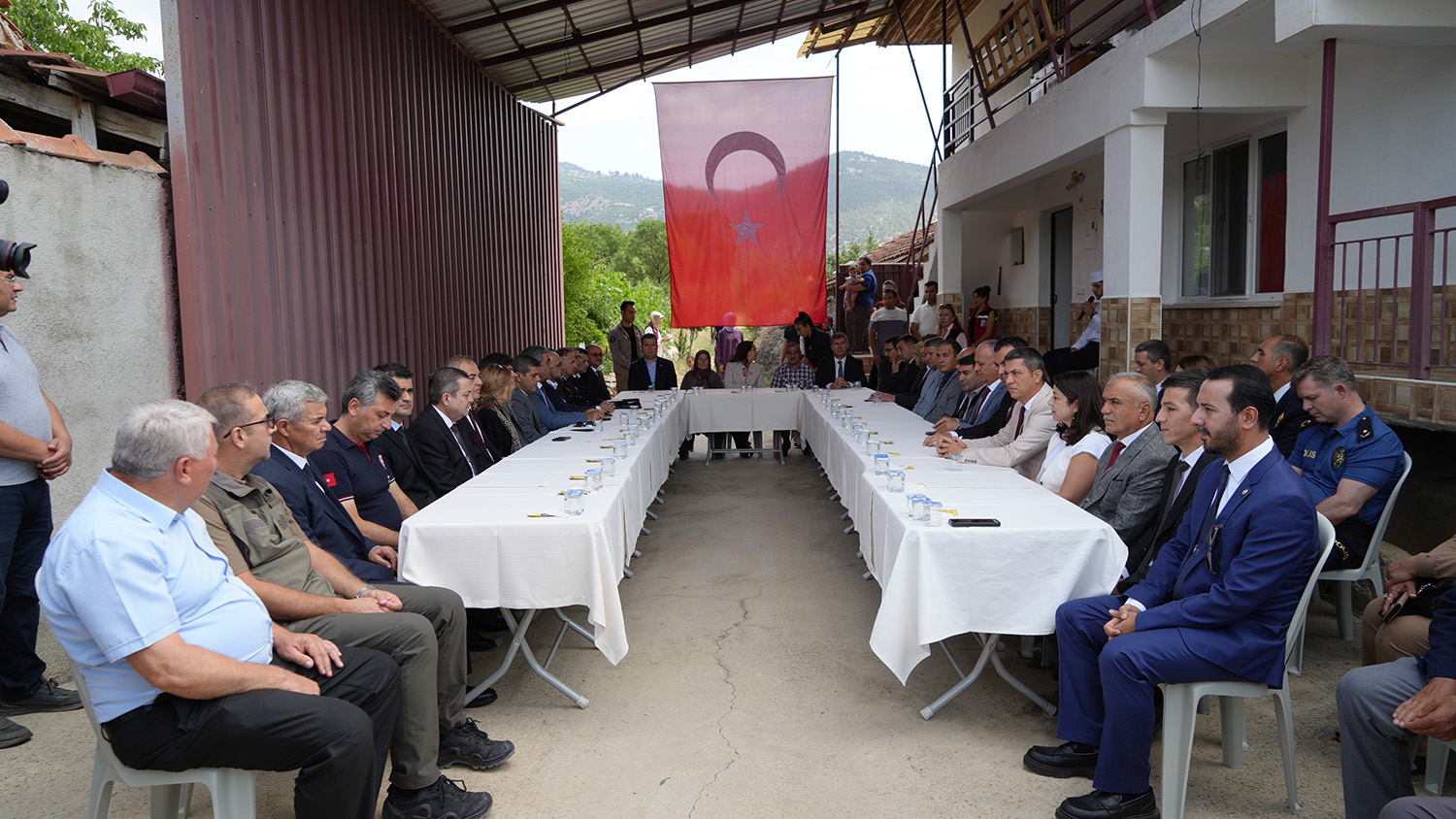 Burdur'da 15 Temmuz Şehidi Ve Terörle Mücadele Şehidi Mezarı Başında Anıldı (3)