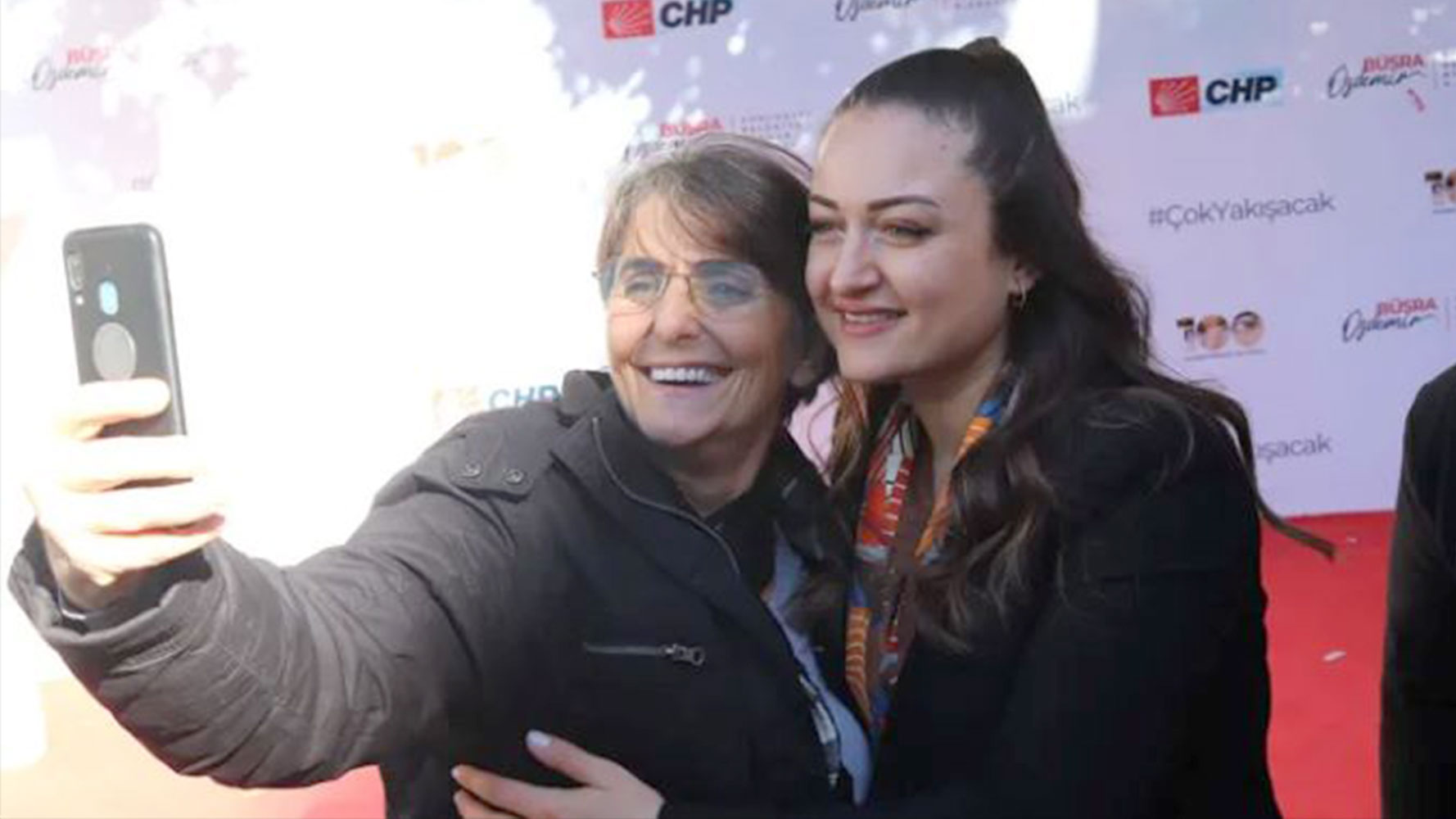 Busra Özdemir 01