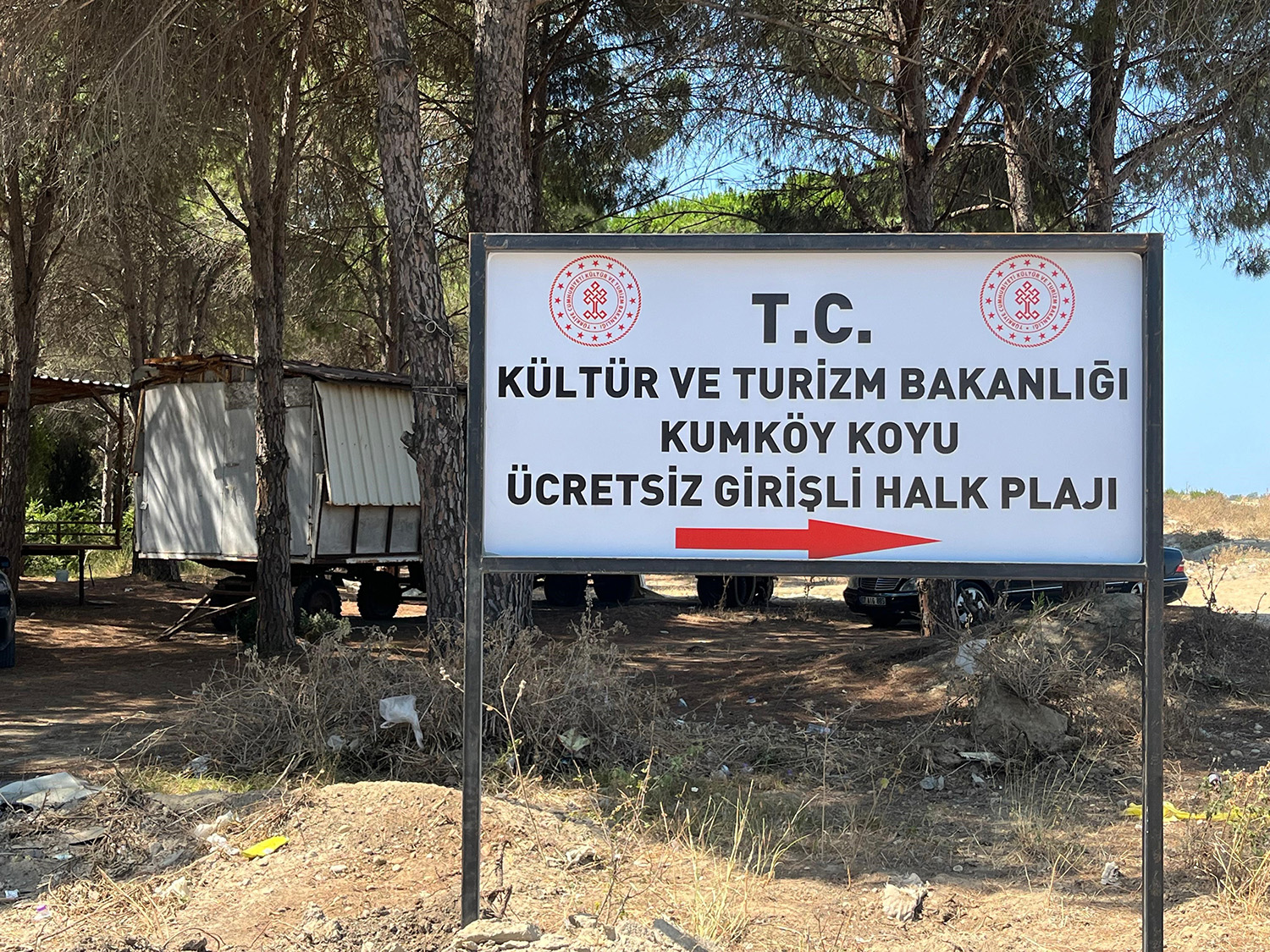 Çardaklardan Arındırılan Kumköy Sahili Şimdi De Çöplerle Esir Oldu (5)