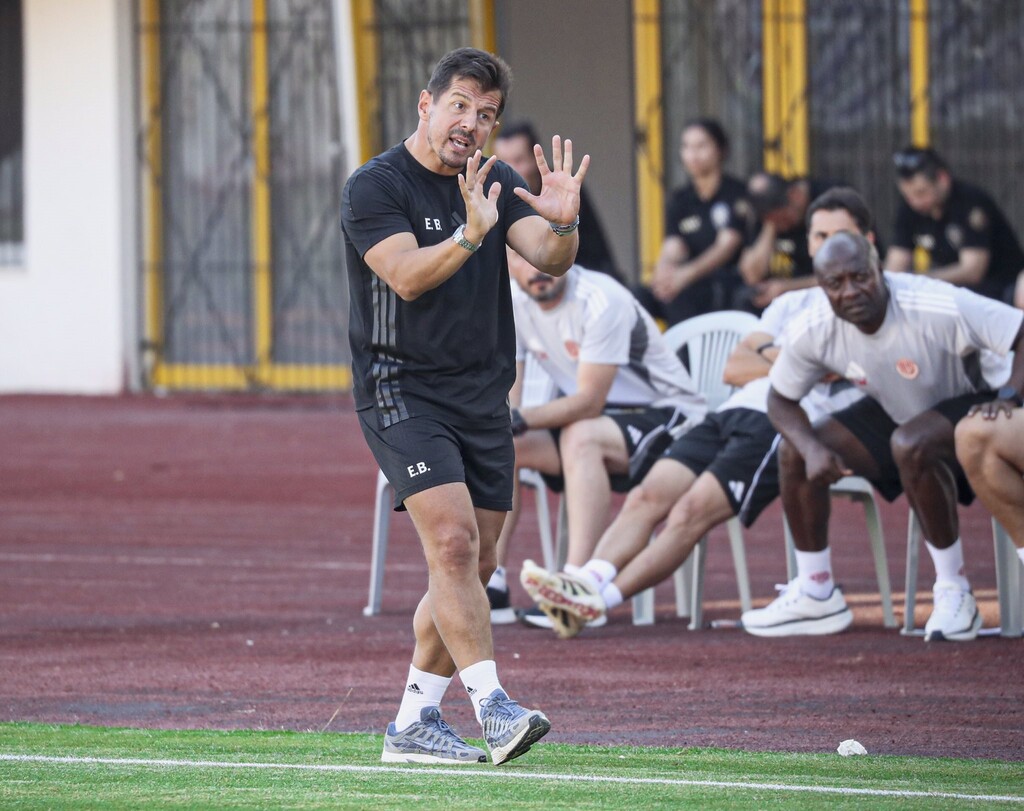 Emre Belozoglundan Kamp Sonrasi Aciklamalar (1)
