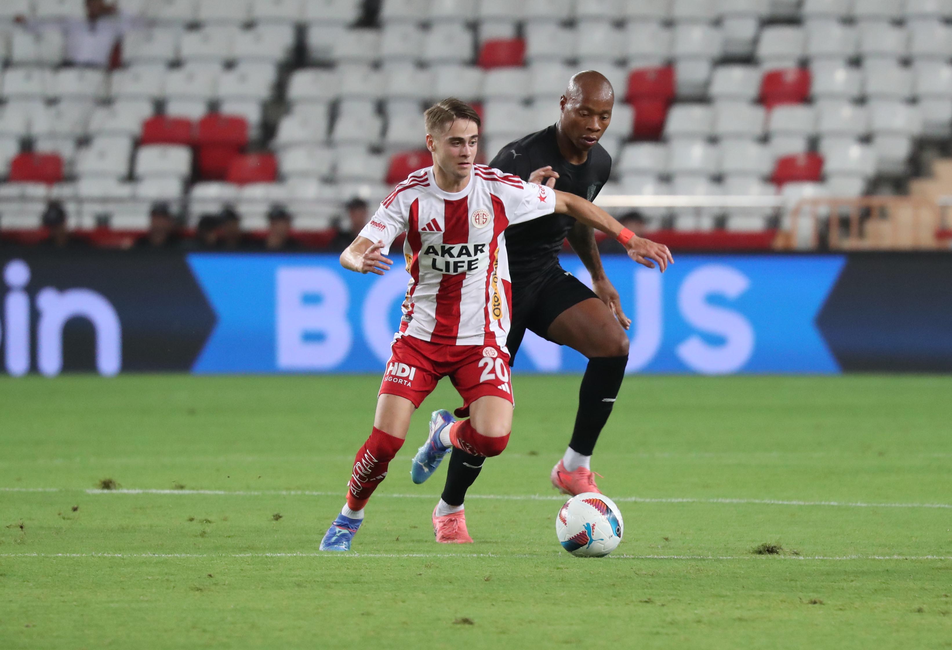 Emre Uzun (2)-1