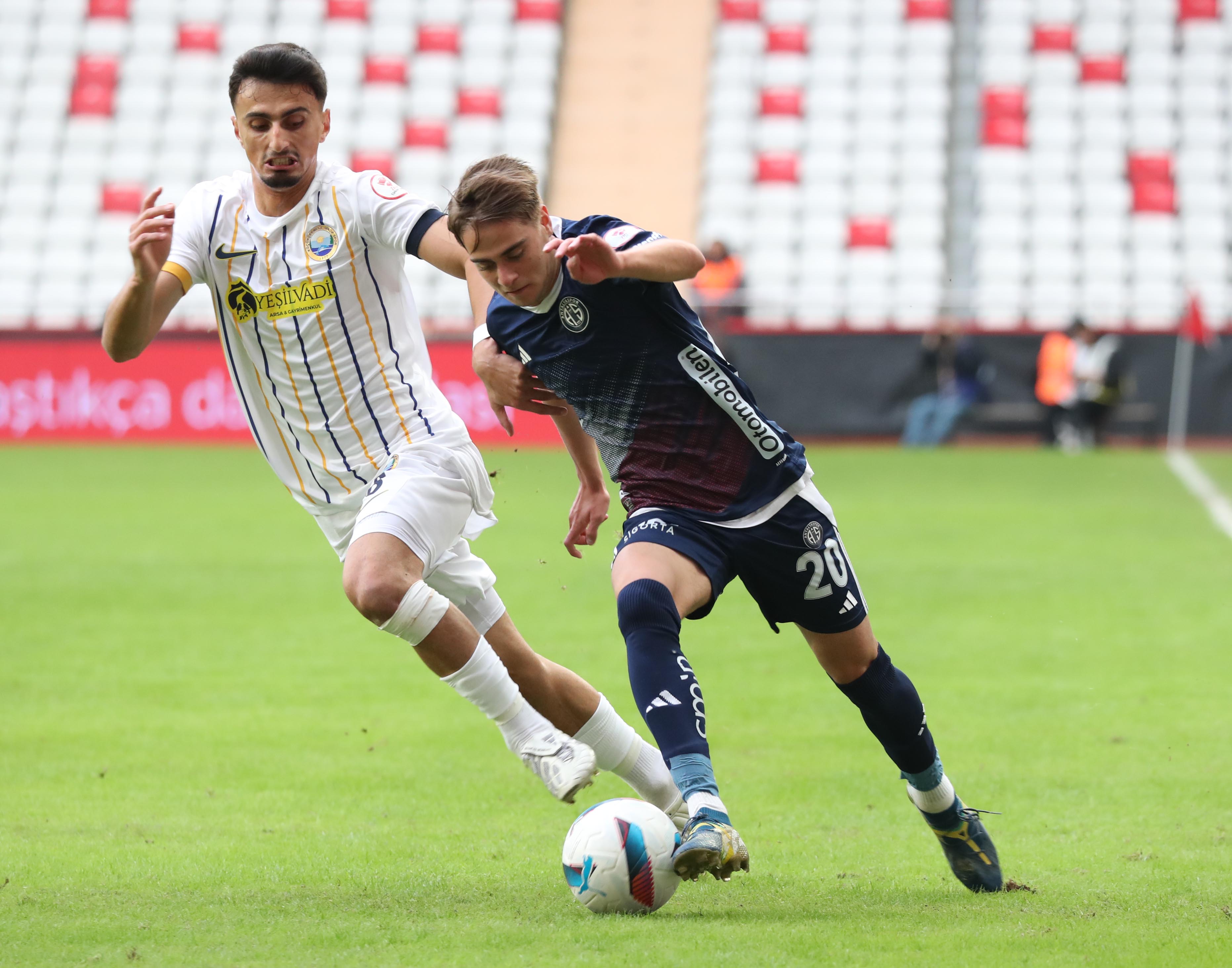 Emre Uzun (6)