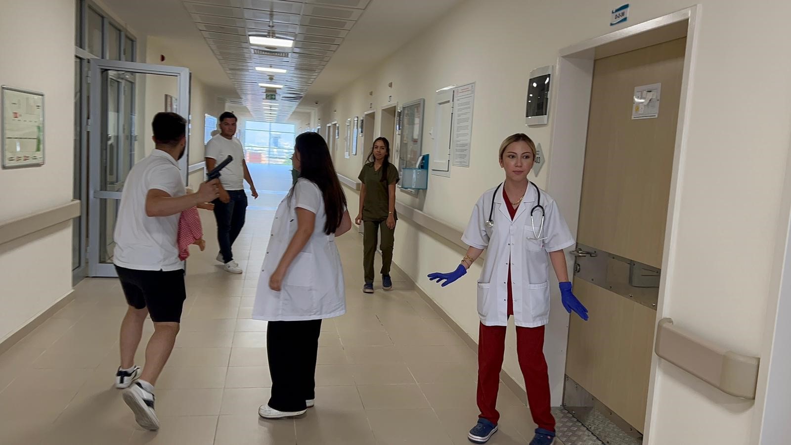 Gazipaşa Devlet Hastanesi'nde Gerçeği Aratmayan Tatbikat (1)