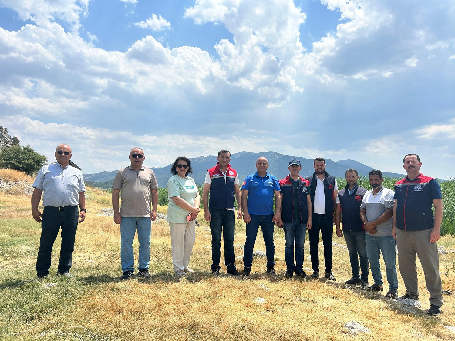 Gölhisar Gölü Ve Yapraklı Barajı’na 5 Bin Yayın Ve Sazan Balığı Bırakıldı (3)