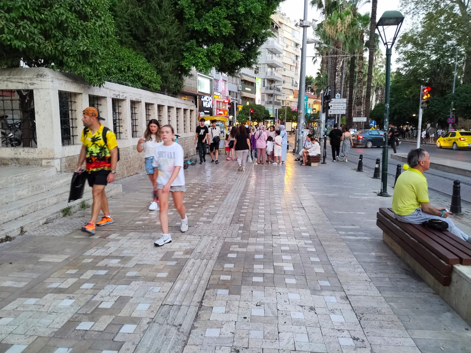 Işikler Caddesi Antalya