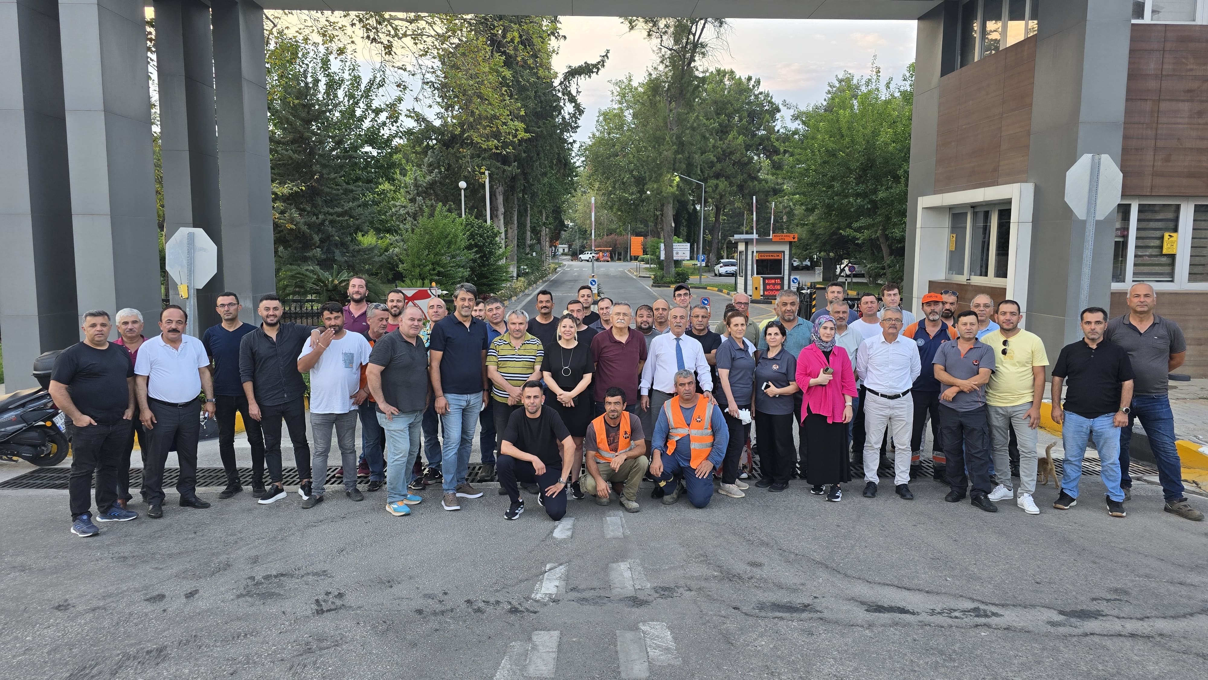 Kamu Iscileri Eylem (2)