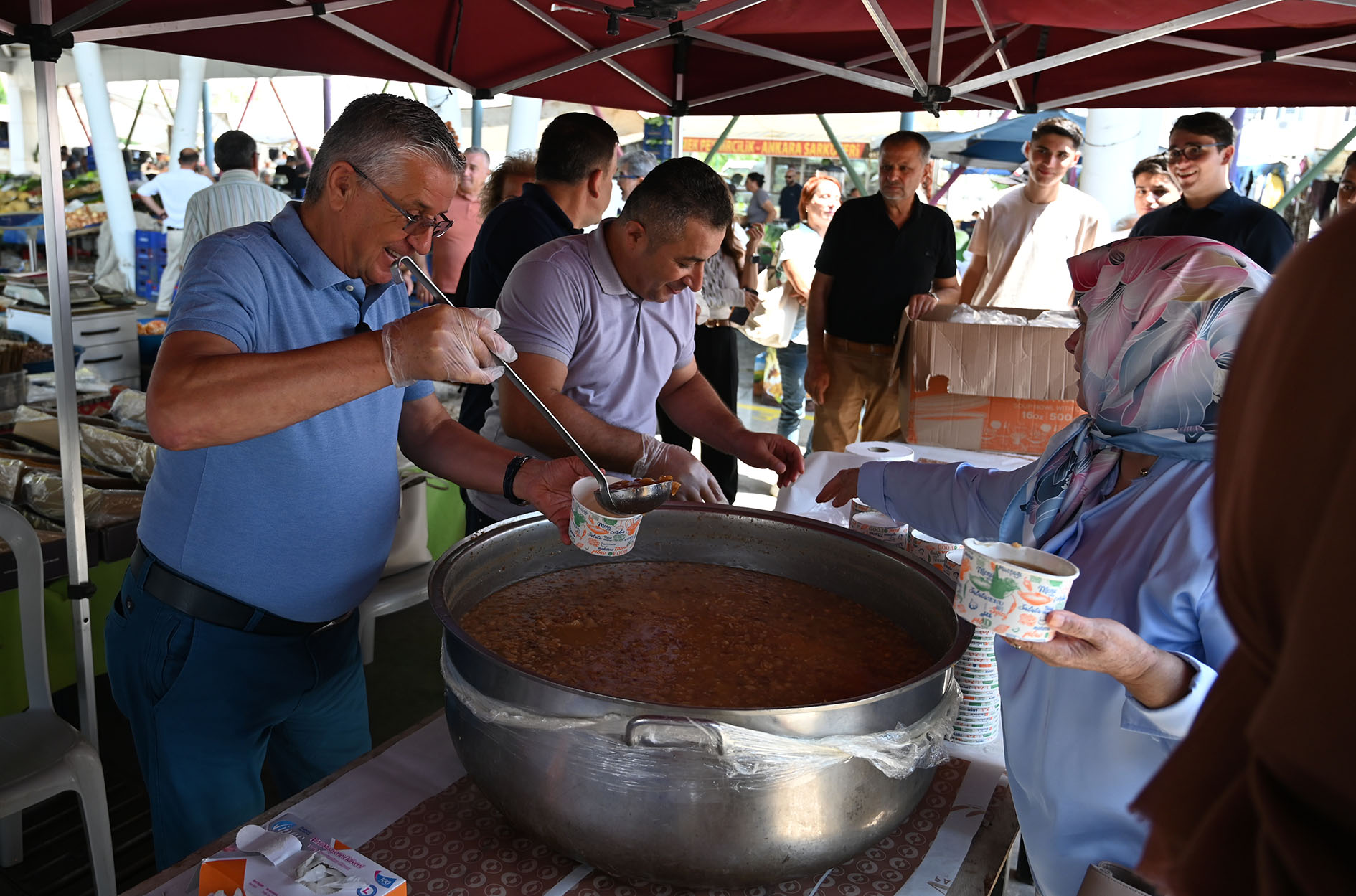 Kemer Belediyesi’nin Aşure Ikram Programı Başladı (2)