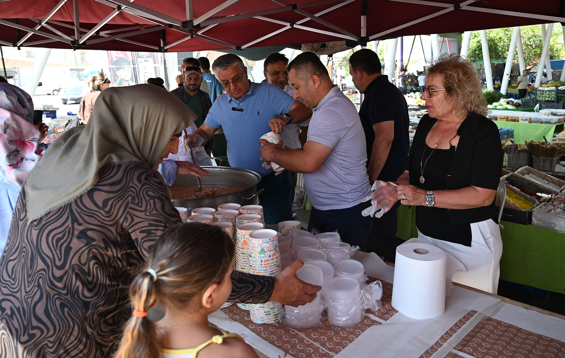 Kemer Belediyesi’nin Aşure Ikram Programı Başladı (3)