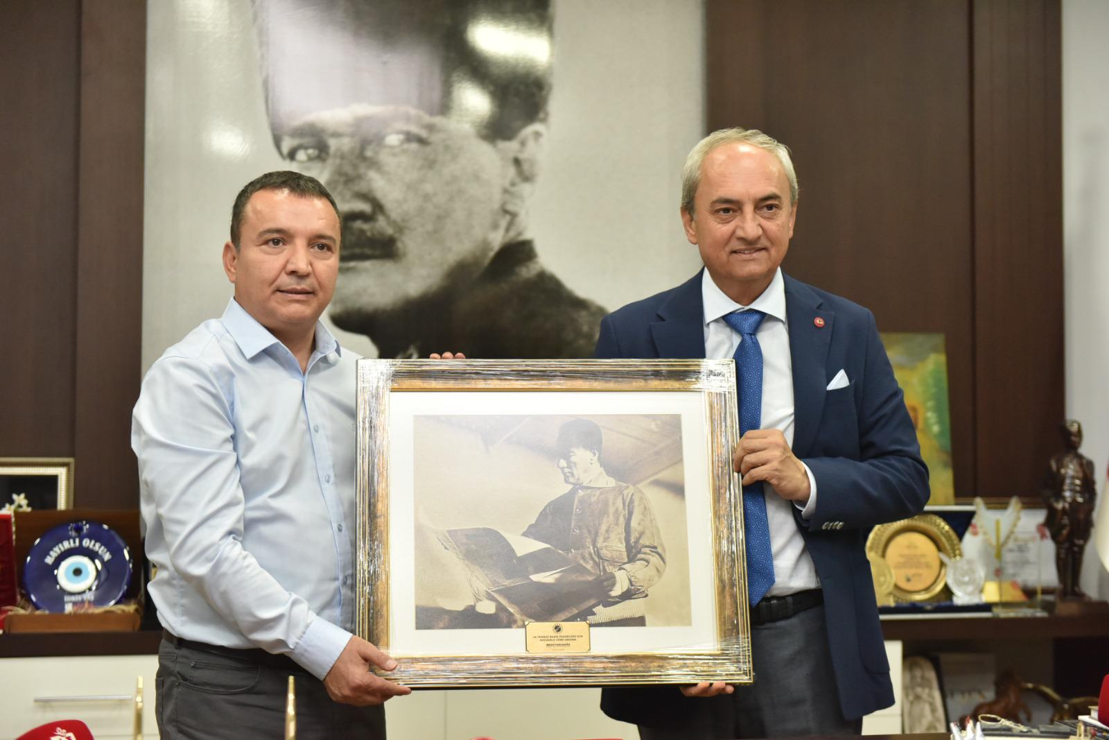 Kepez Belediyesinden Basin Emekcilerine Hem Destek Hem Vefa 6