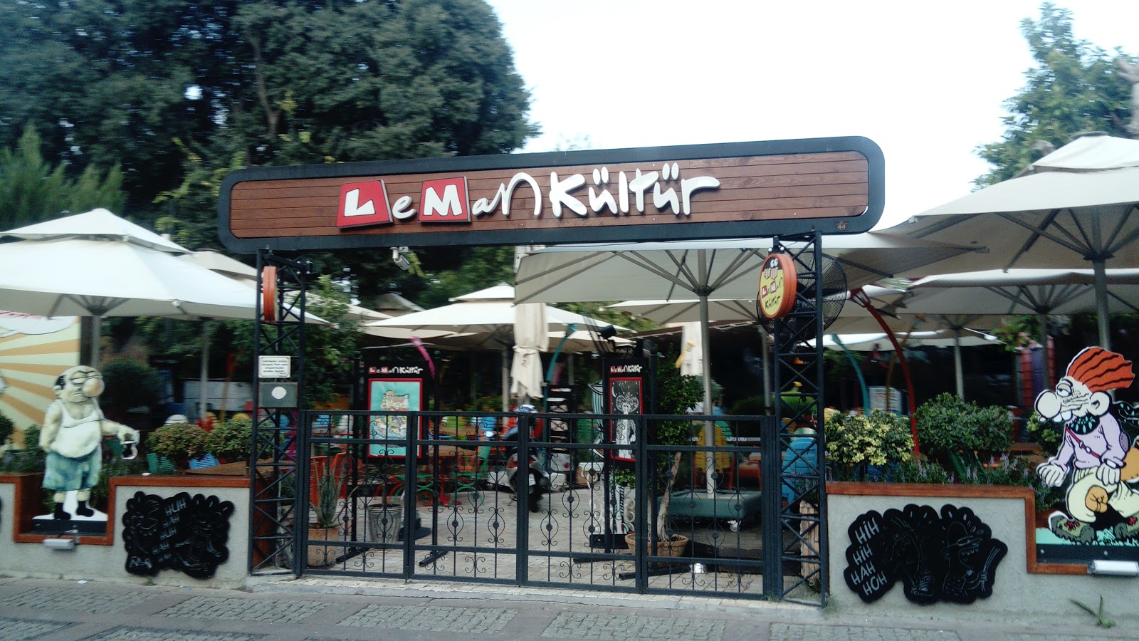 Leman Cafe