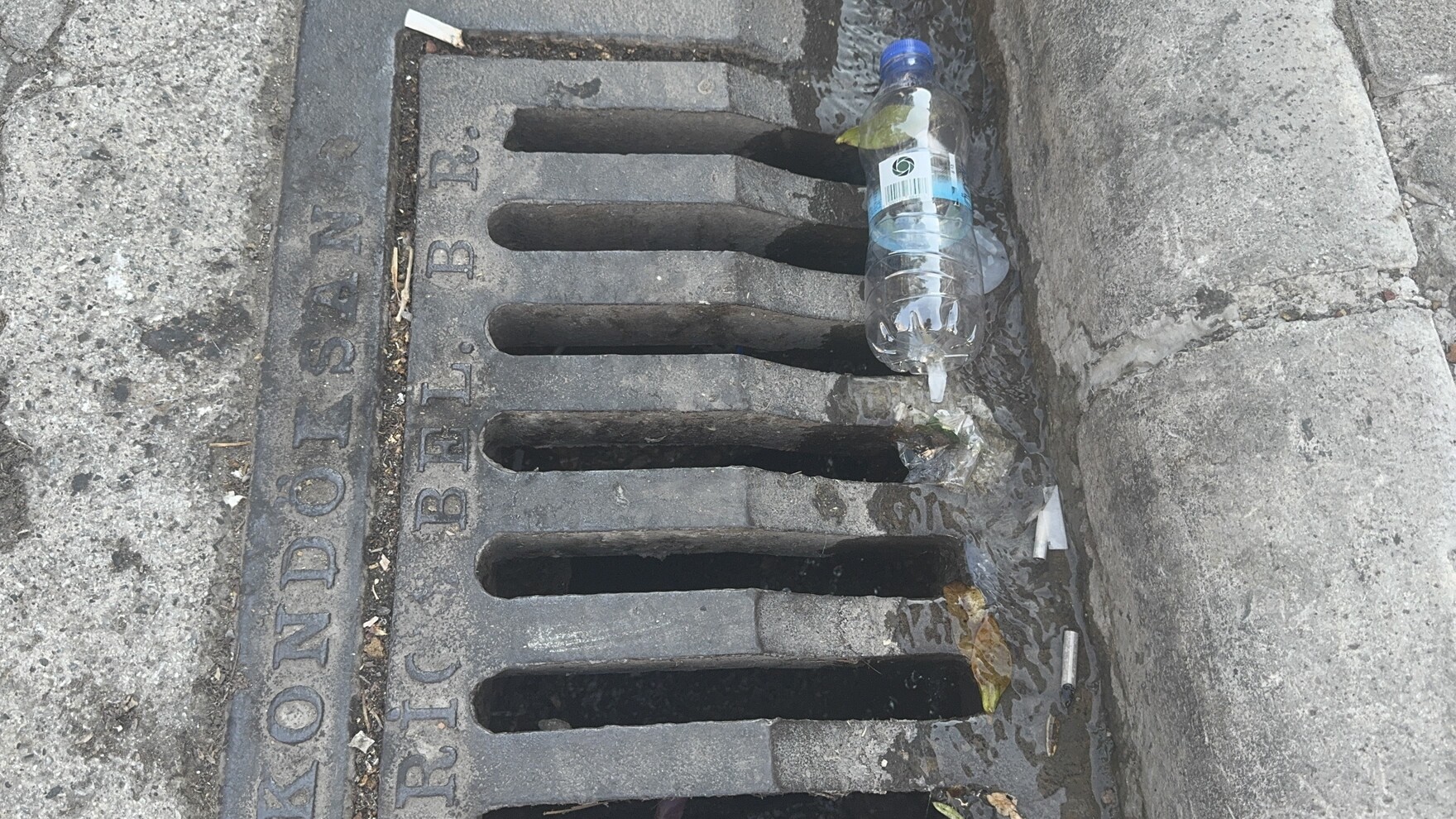 Marmariste 5 Gundur Su Bosa Akiyor (1)