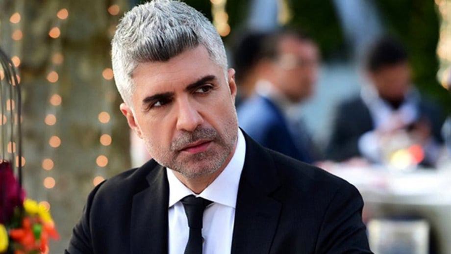 Özcan Deniz 6