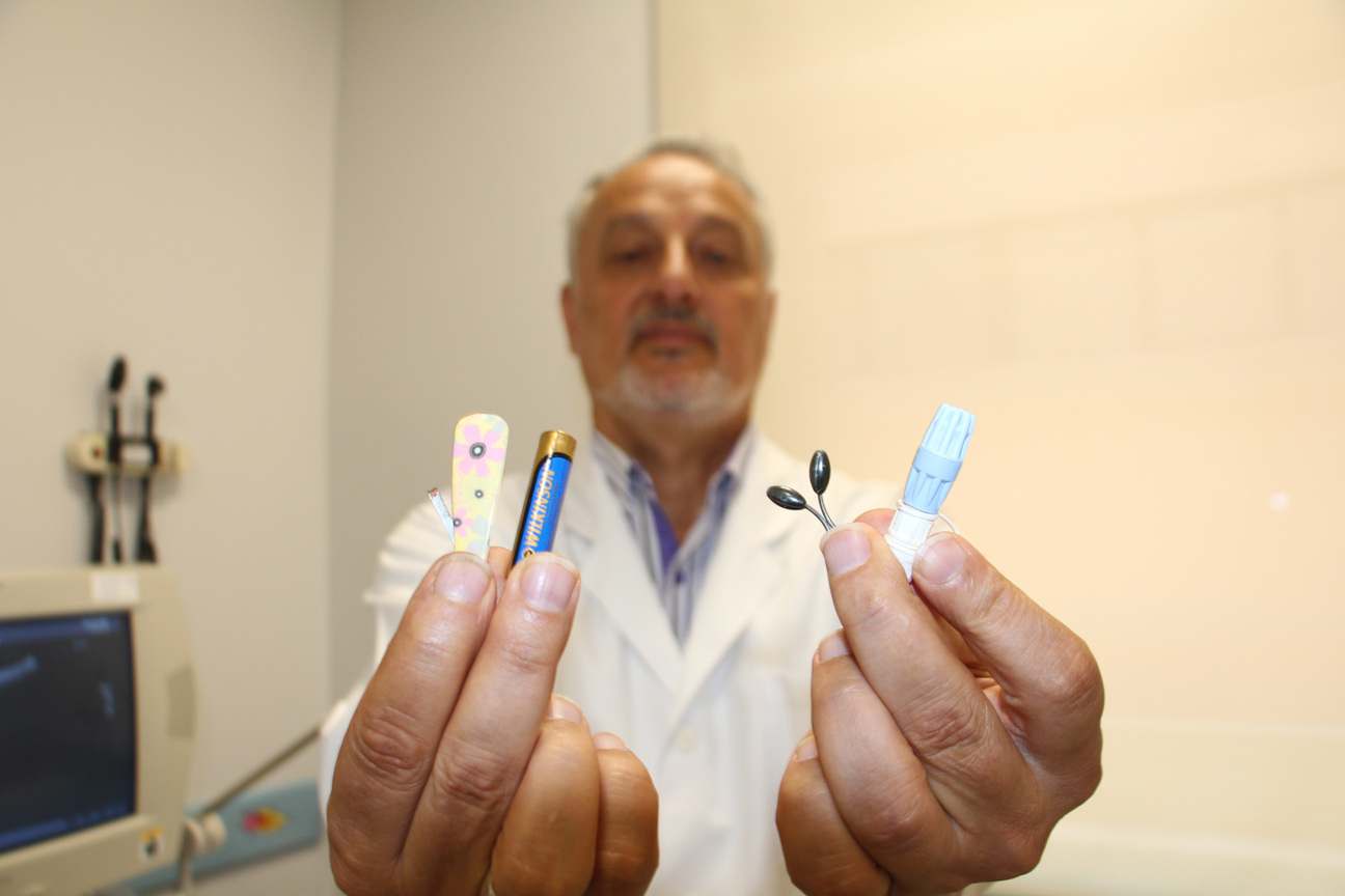 P R O F E S O R U N Y A N L I S L I K L A Y U T U L A N L A R K O L 811378 240259