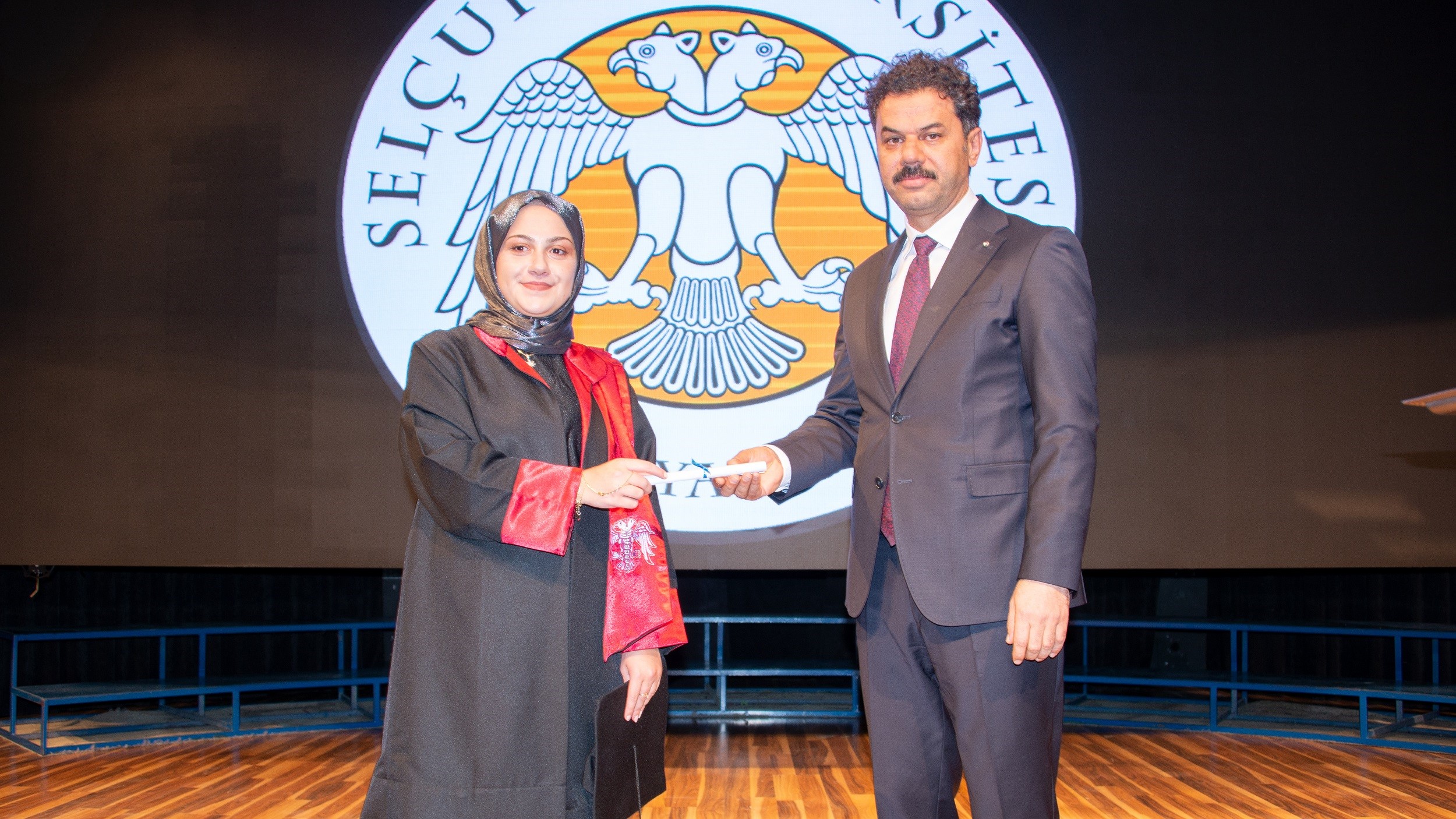 Selcuk Universitesinden Doktorlar Mezun Oldu (2)