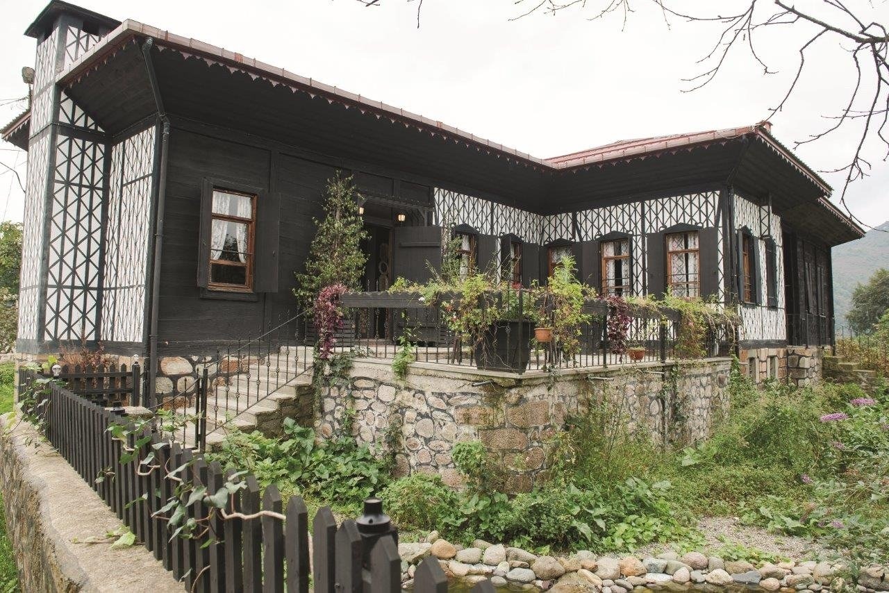 Sen Anlat Karadeniz Dağdeviren Konağı