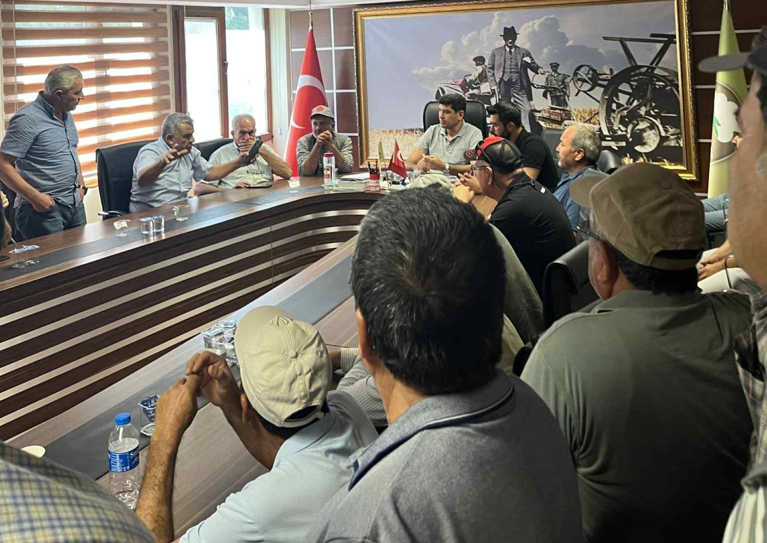 Soke Ovasinda Su Krizi Giderek Buyuyor (2)